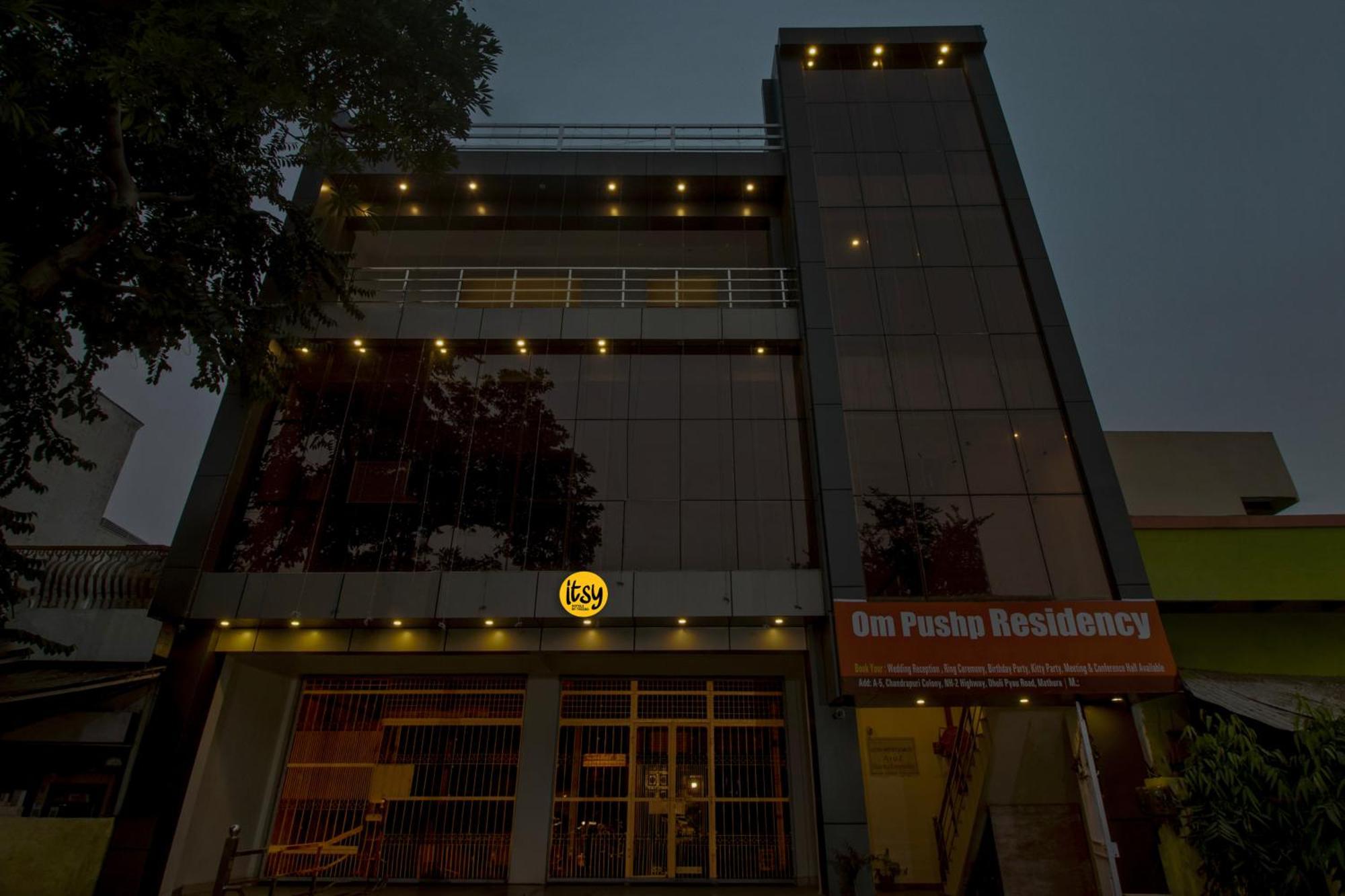 Hotel O Om Pushp Residency Mathura Exterior photo